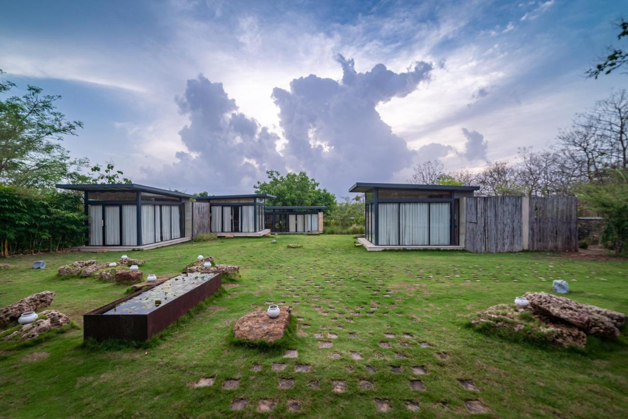 Hotel Woods At Sasan à Sasan Gir Extérieur photo