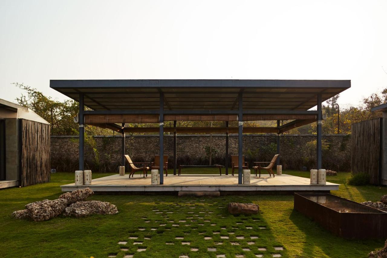 Hotel Woods At Sasan à Sasan Gir Extérieur photo
