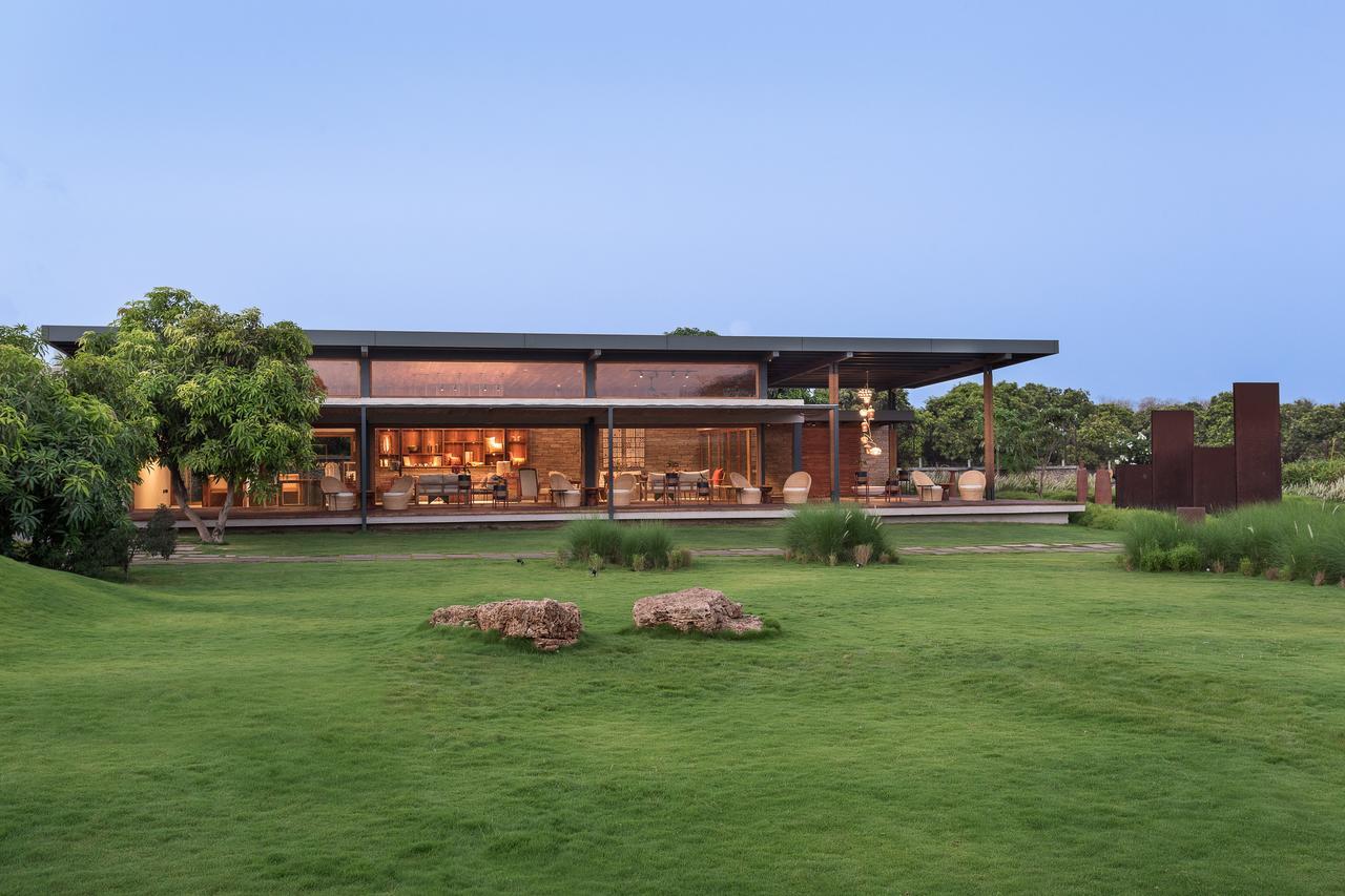 Hotel Woods At Sasan à Sasan Gir Extérieur photo